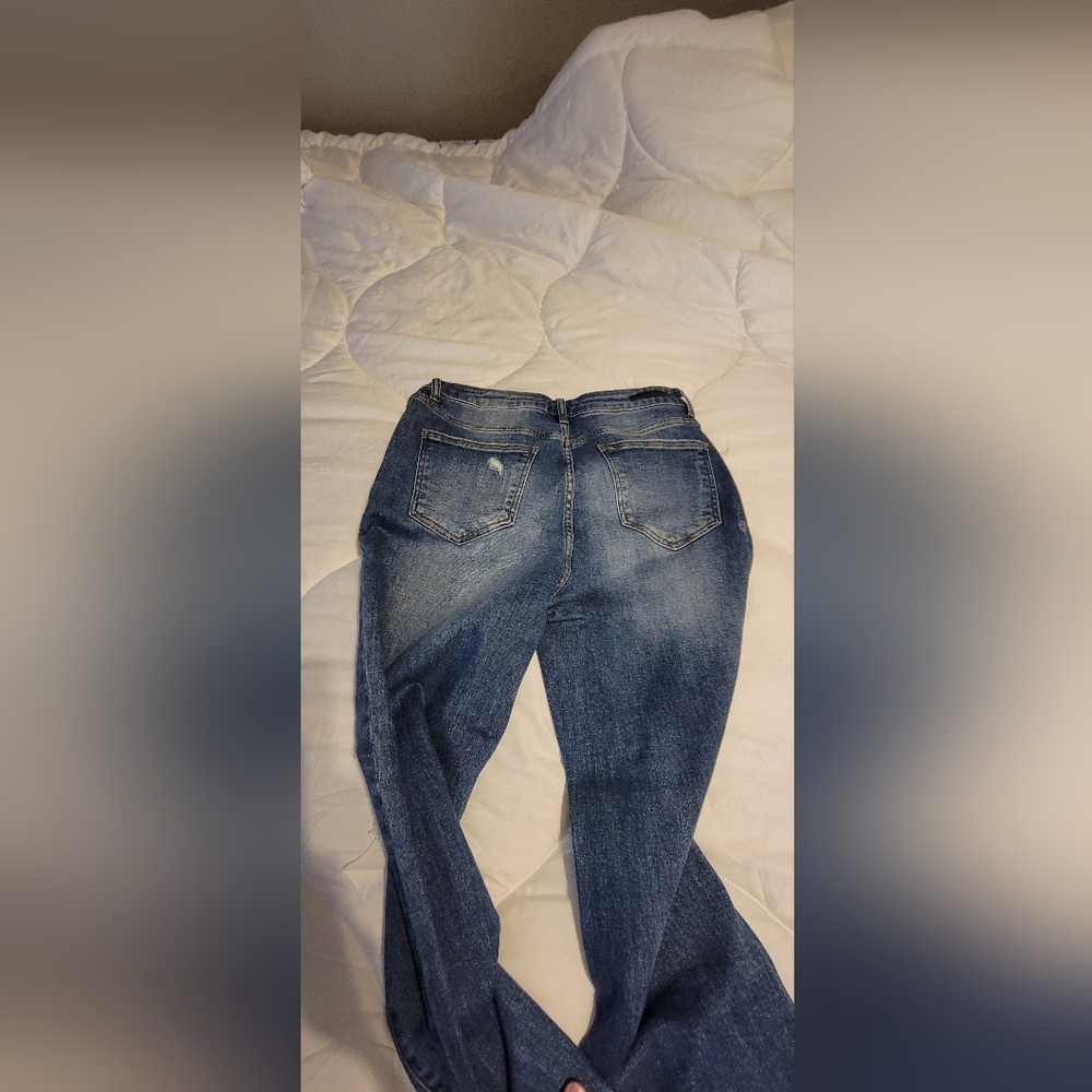 Risen Jeans